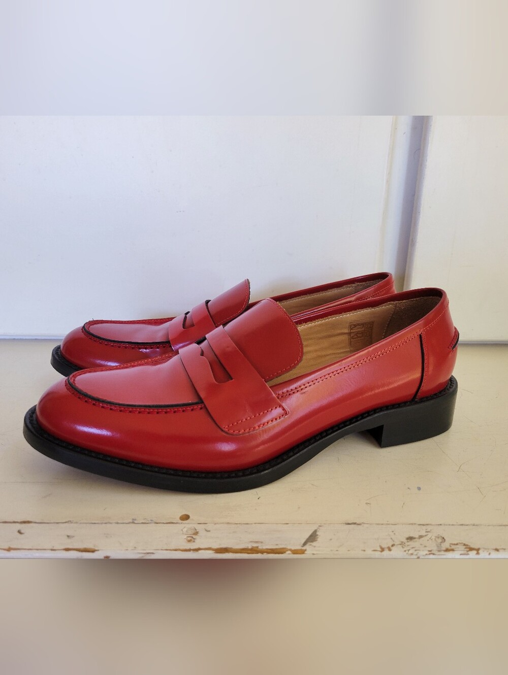M. Gemi Womens Red Leather Heeled Penny Loafers Italian Sz EU 40.5 Quiet Luxury